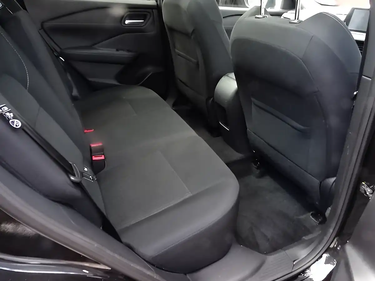 Used 2023 Nissan Qashqai Acenta Premium Black - Interior and Exterior details 14