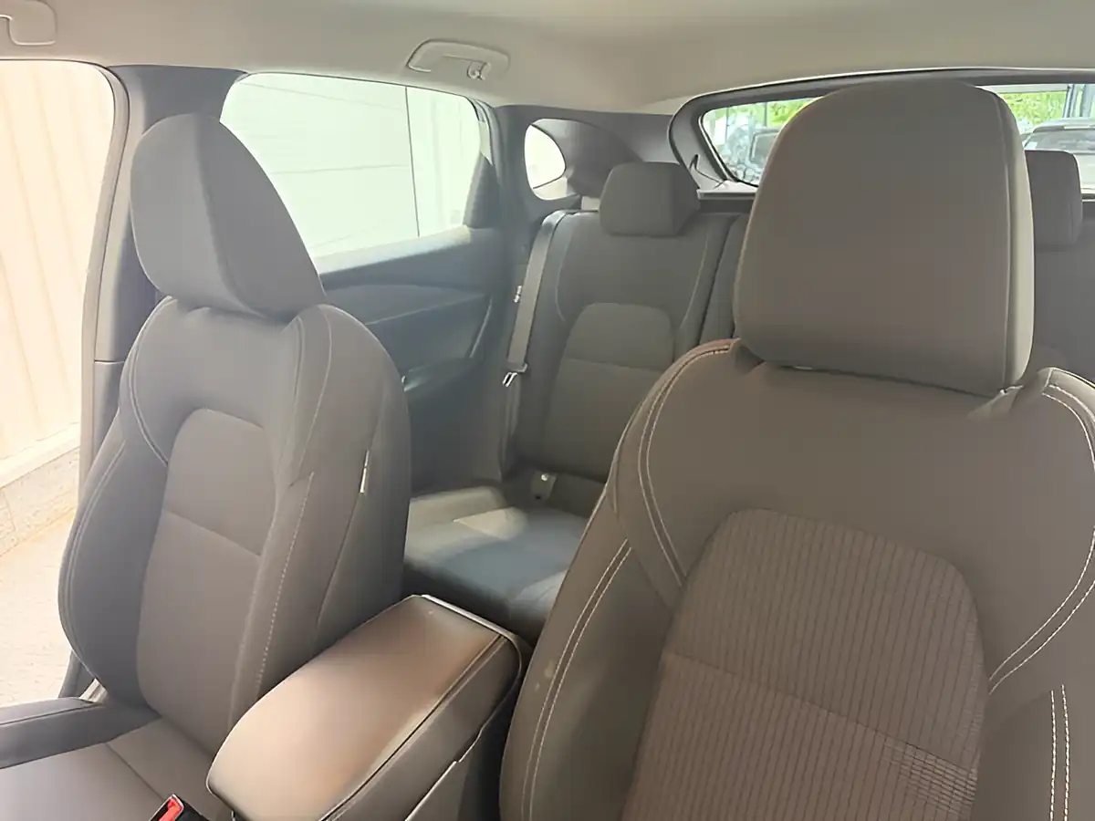 Used 2023 Nissan Qashqai Acenta Premium Blade Silver - Interior and Exterior details 11