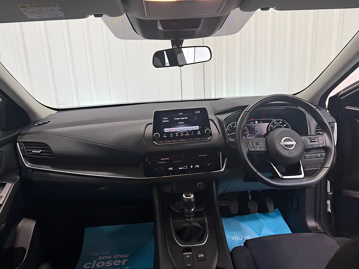 Used 2023 Nissan Qashqai Acenta Premium Blade Silver - Interior and Exterior details 13