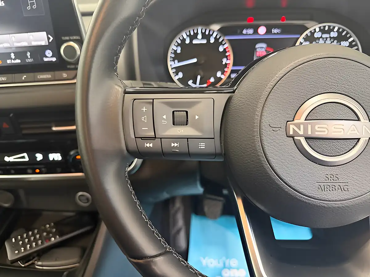 Used 2023 Nissan Qashqai Acenta Premium Blade Silver - Interior and Exterior details 15
