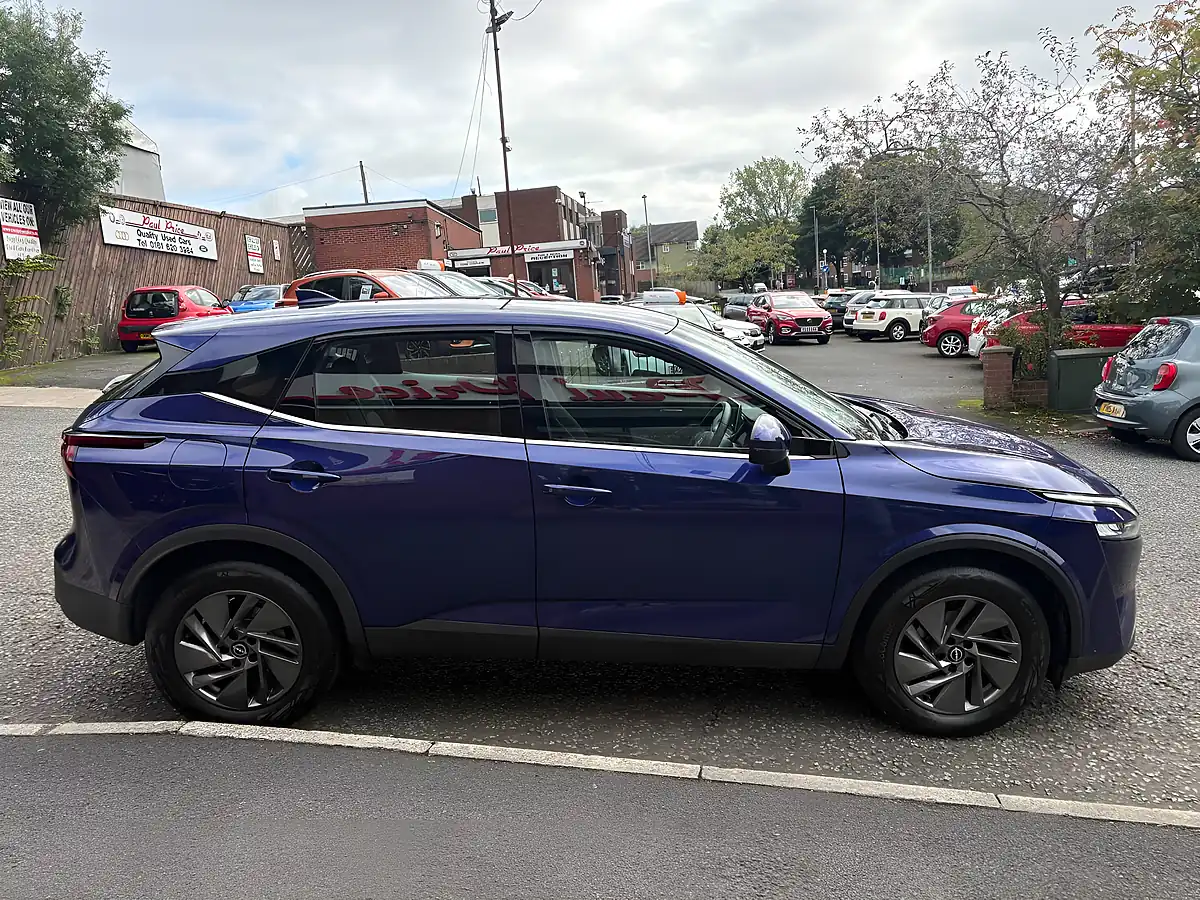 Used 2023 Nissan Qashqai Acenta Premium Blue - Interior and Exterior details 2
