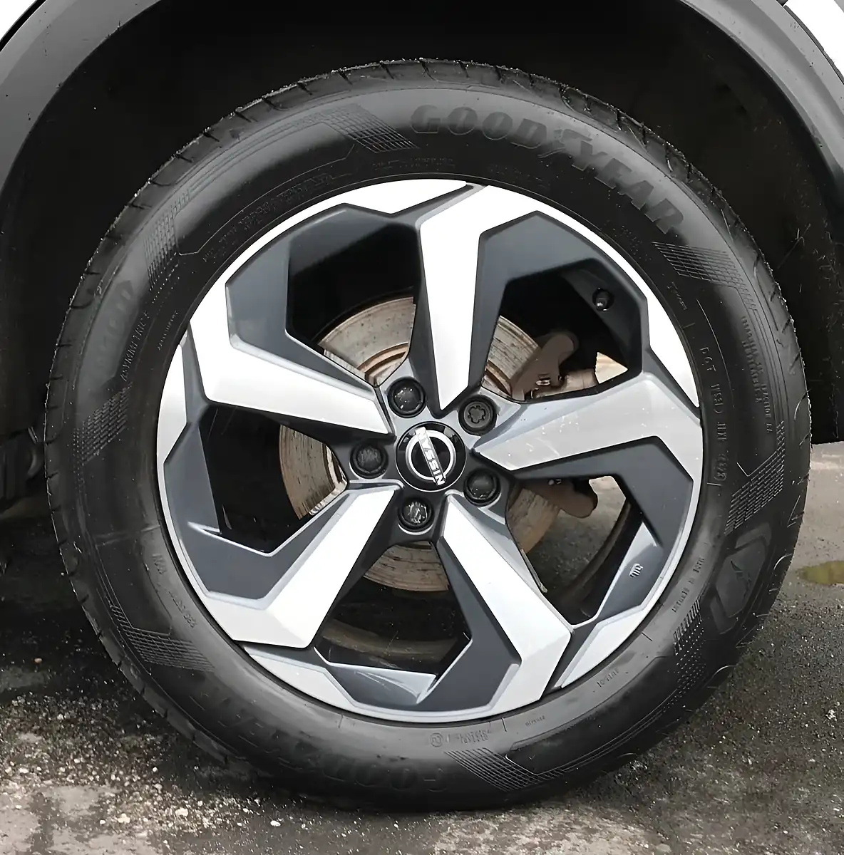 Used 2023 Nissan Qashqai Acenta Premium Grey - Interior and Exterior details 16