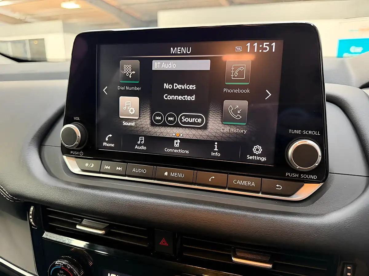 Used 2023 Nissan Qashqai Acenta Premium Grey - Interior and Exterior details 17