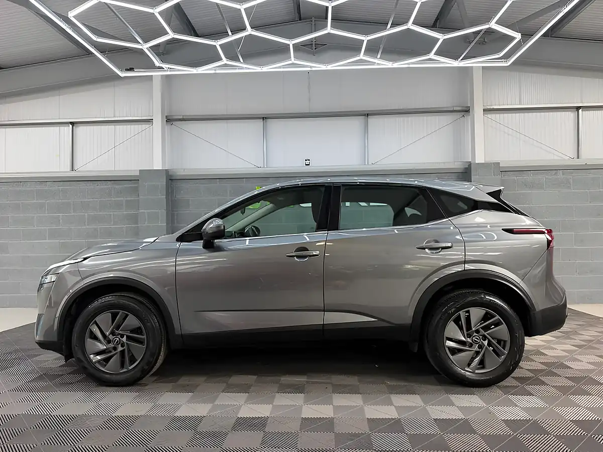 Used 2023 Nissan Qashqai Acenta Premium Grey - Interior and Exterior details 3