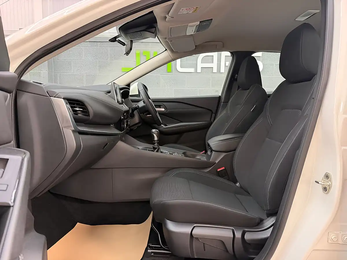 Used 2023 Nissan Qashqai Acenta Premium Grey - Interior and Exterior details 6