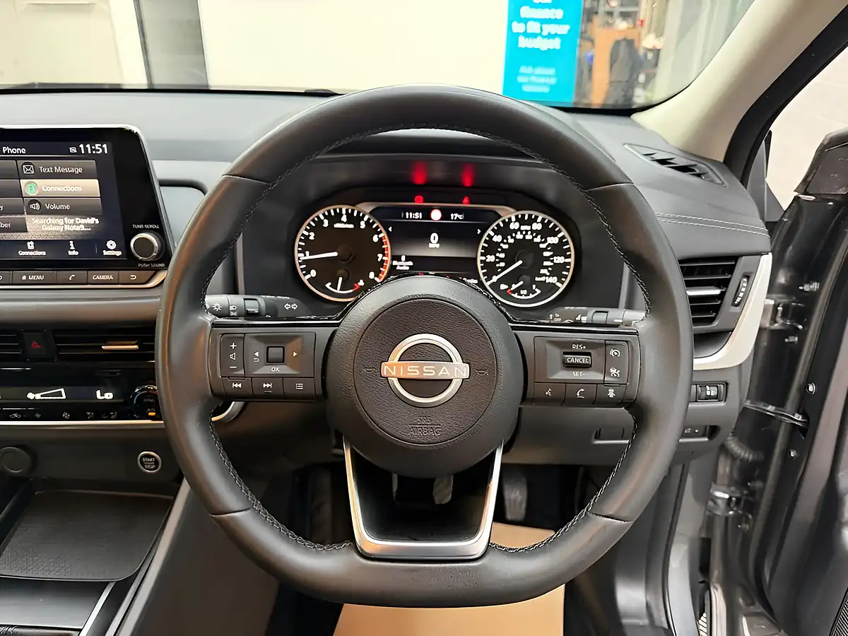Used 2023 Nissan Qashqai Acenta Premium Grey - Interior and Exterior details 7