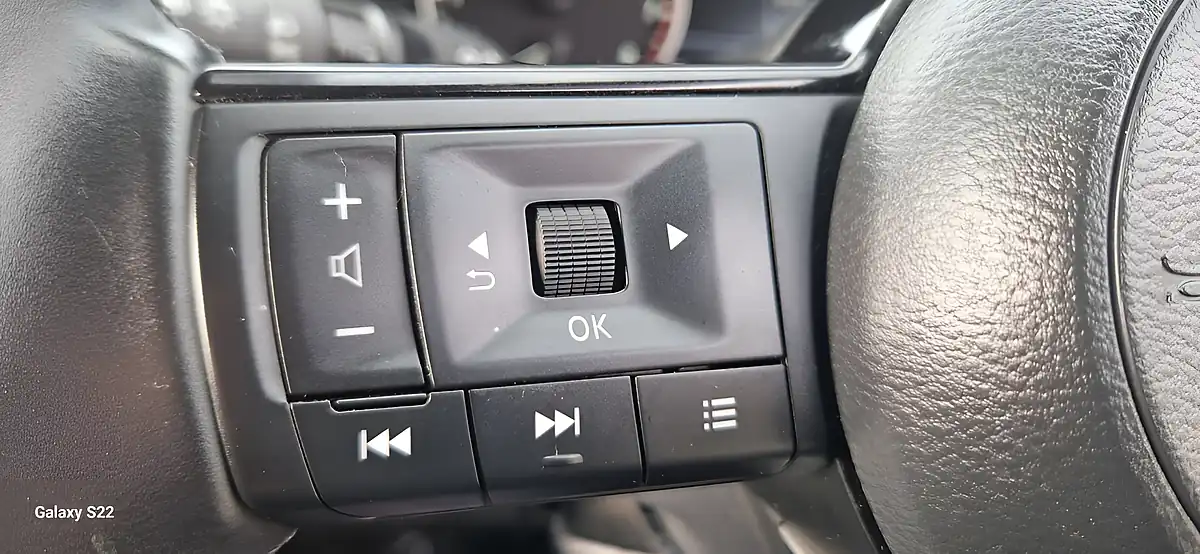 Used 2023 Nissan Qashqai Acenta Premium Grey - Interior and Exterior details 18