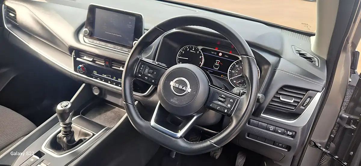 Used 2023 Nissan Qashqai Acenta Premium Grey - Interior and Exterior details 19