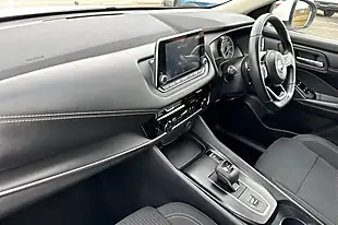 Used 2023 Nissan Qashqai Acenta Premium Storm White - Interior and Exterior details 15