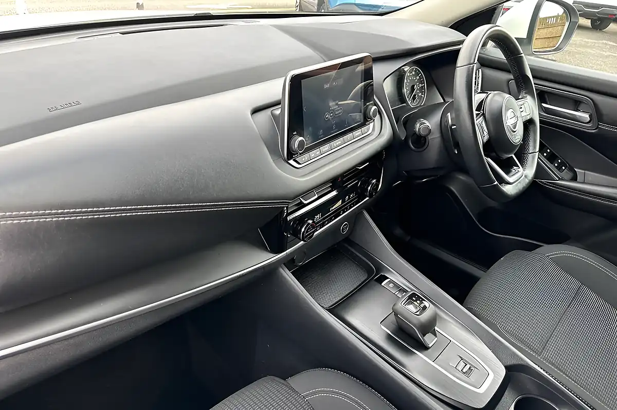 Used 2023 Nissan Qashqai Acenta Premium Storm White - Interior and Exterior details 15