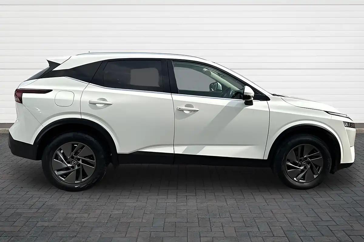Used 2023 Nissan Qashqai Acenta Premium Storm White - Interior and Exterior details 2