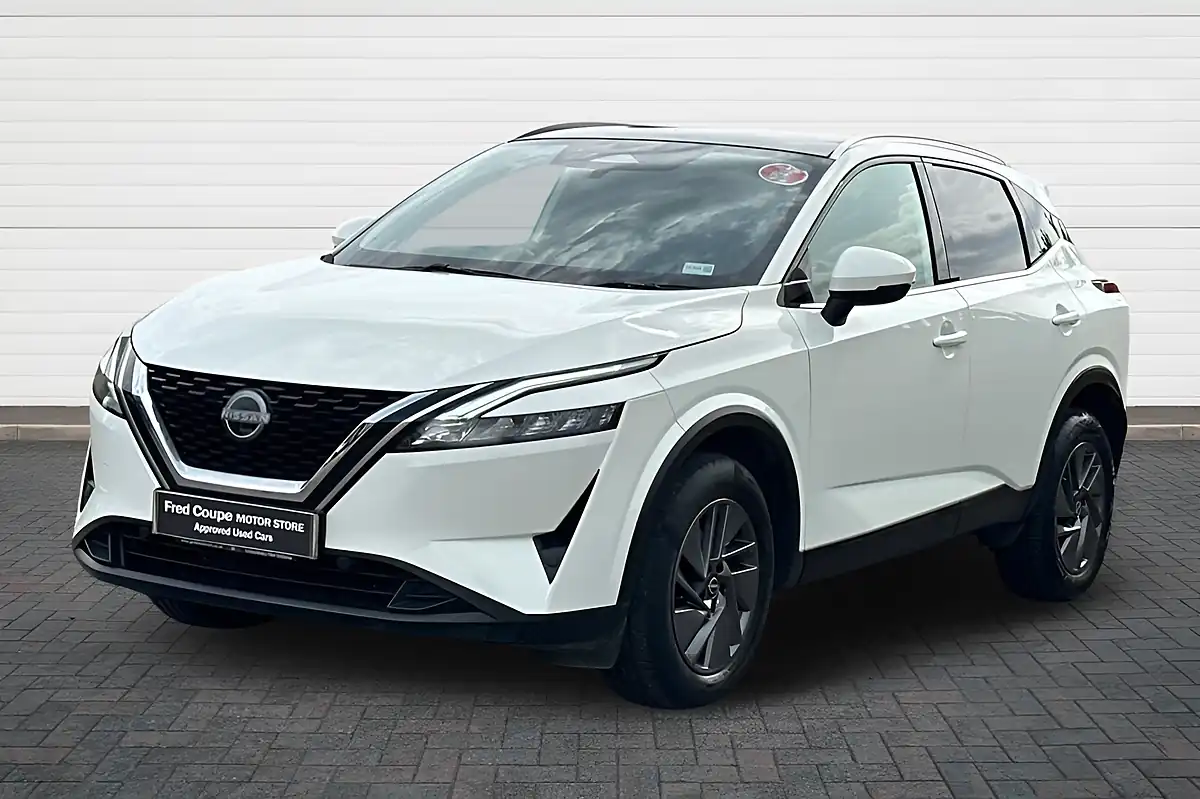 Used 2023 Nissan Qashqai Acenta Premium Storm White - Interior and Exterior details 7