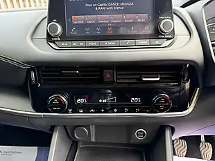 Used 2023 Nissan Qashqai Acenta Premium White - Interior and Exterior details 12