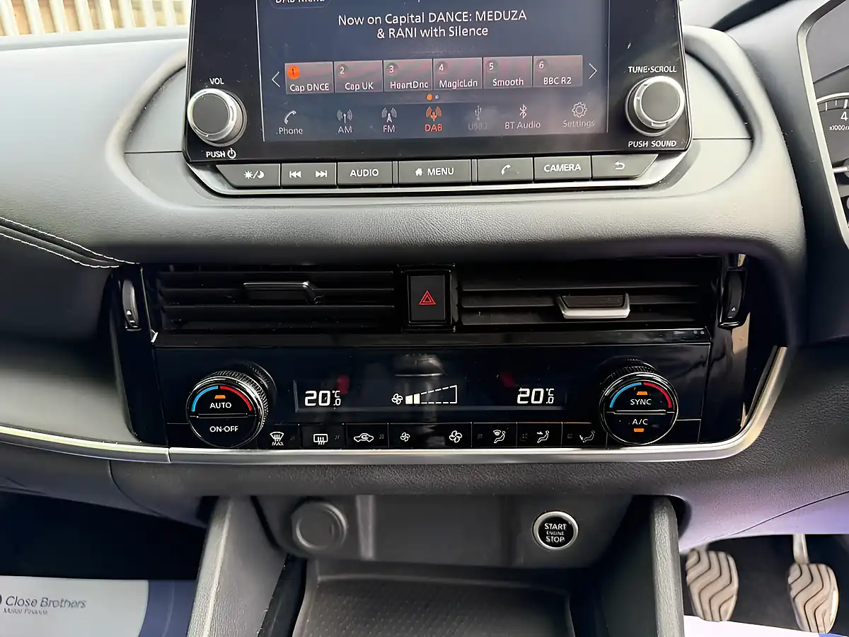 Used 2023 Nissan Qashqai Acenta Premium White - Interior and Exterior details 12