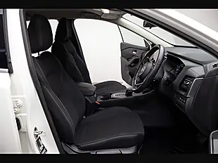 Used 2023 Nissan Qashqai Acenta Premium White - Interior and Exterior details 13