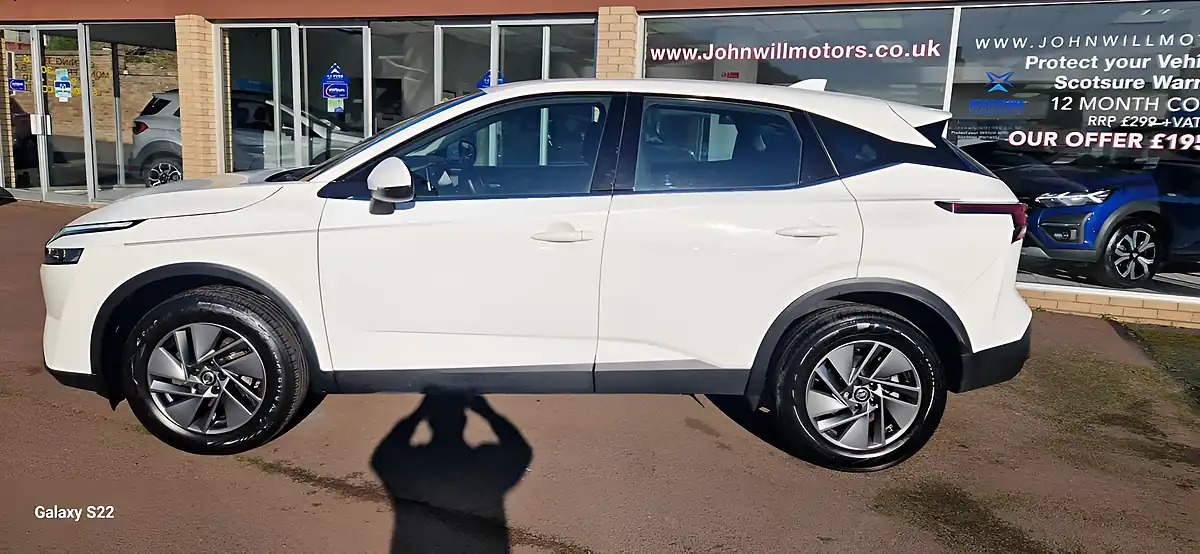 Used 2023 Nissan Qashqai Acenta Premium White - Interior and Exterior details 4