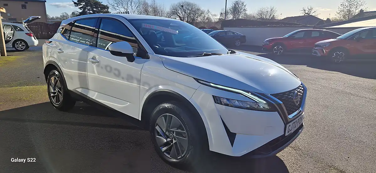 Used 2023 Nissan Qashqai Acenta Premium White - Interior and Exterior details 5