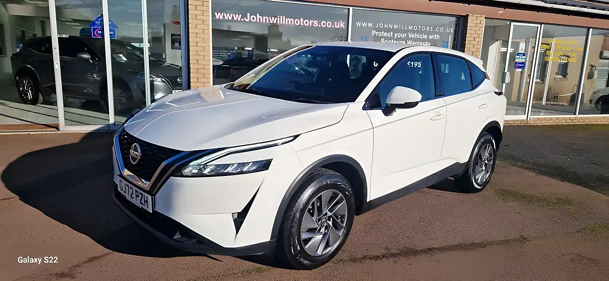 Used 2023 Nissan Qashqai Acenta Premium White - Interior and Exterior details 9
