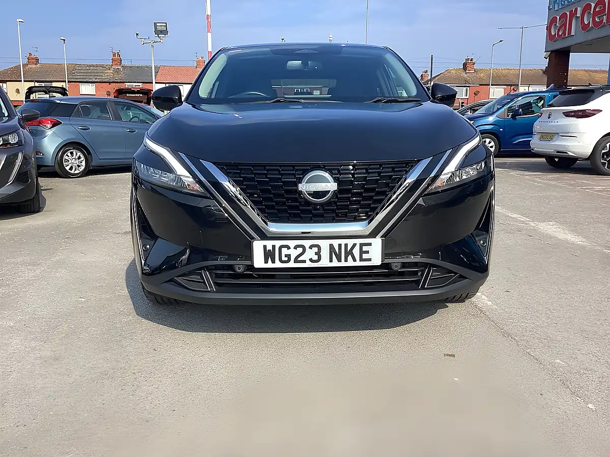 Used 2023 Nissan Qashqai N-Connecta Black - Interior and Exterior details 15