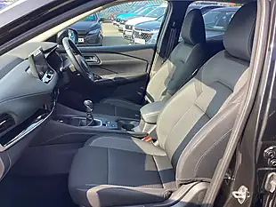 Used 2023 Nissan Qashqai N-Connecta Black - Interior and Exterior details 16