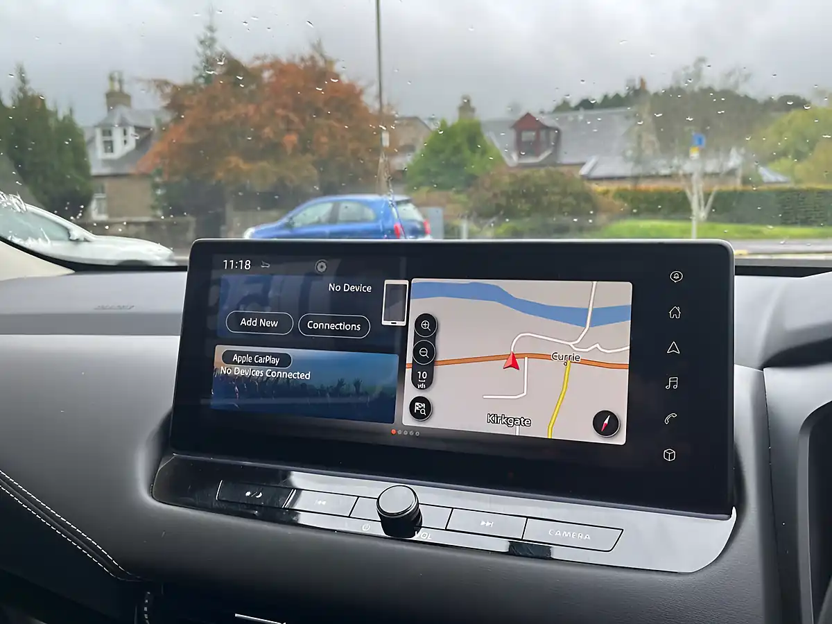 Used 2023 Nissan Qashqai N-Connecta Blue - Interior and Exterior details 18