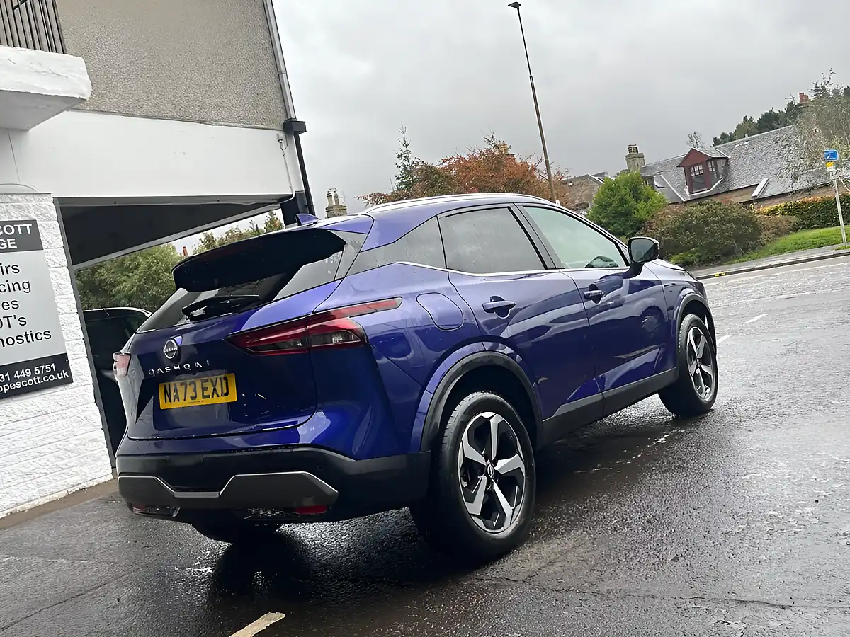 Used 2023 Nissan Qashqai N-Connecta Blue - Interior and Exterior details 3