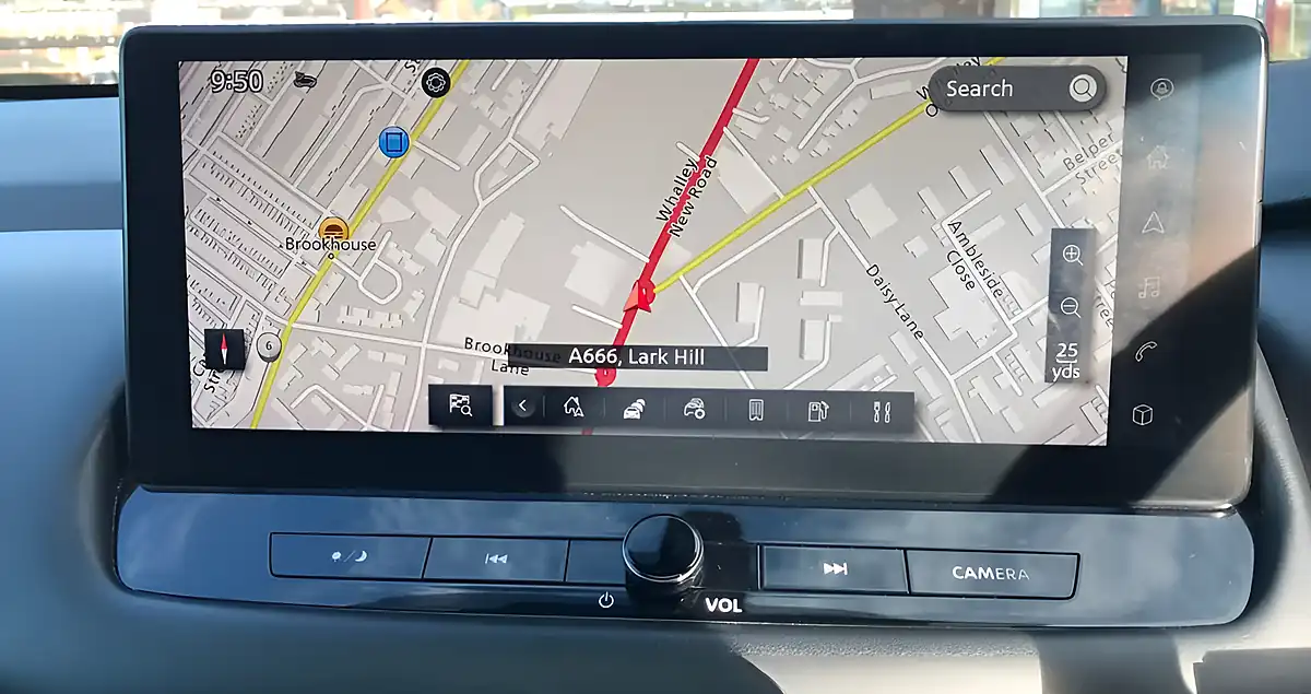 Used 2023 Nissan Qashqai N-Connecta Blue - Interior and Exterior details 10