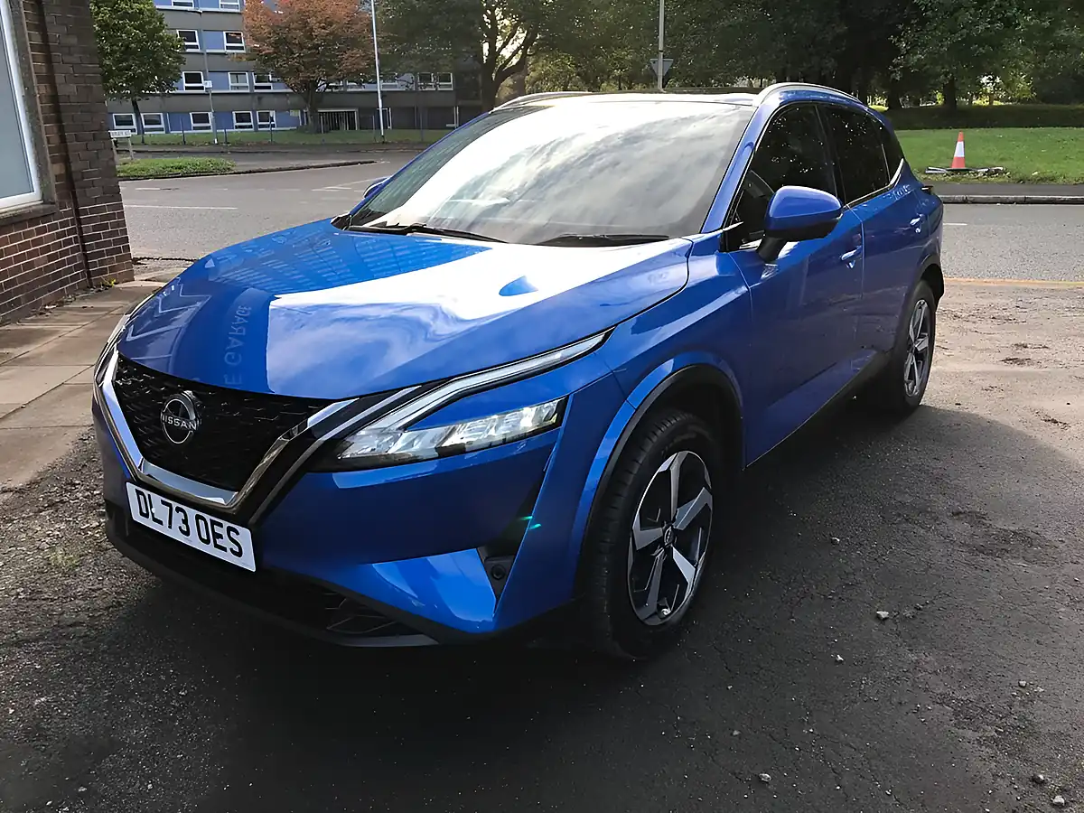 Used 2023 Nissan Qashqai N-Connecta Blue - Interior and Exterior details 15