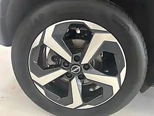 Used 2023 Nissan Qashqai N-Connecta Grey - Interior and Exterior details 7
