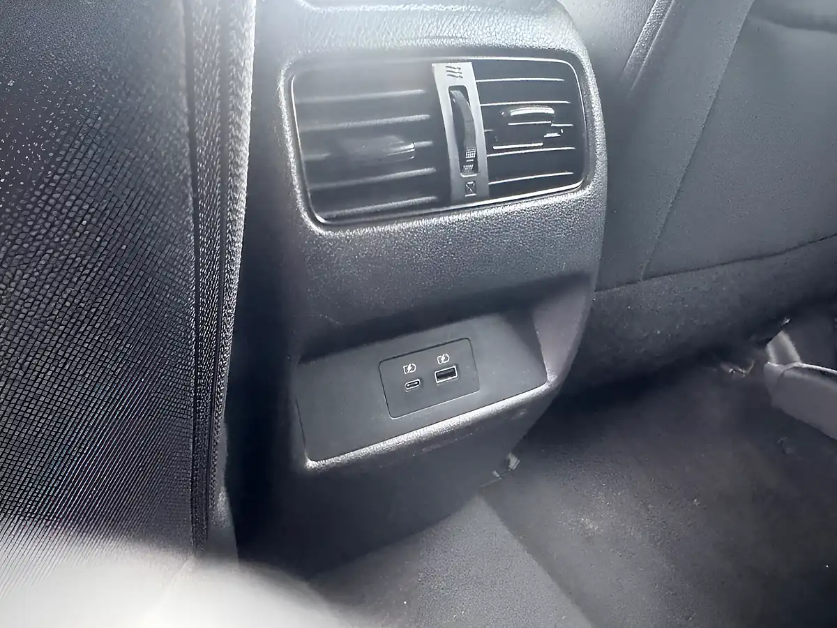 Used 2023 Nissan Qashqai N-Connecta Grey - Interior and Exterior details 15