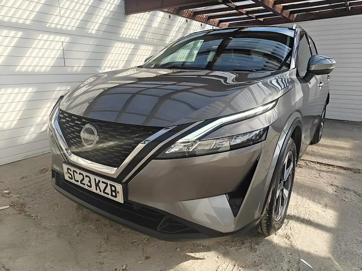 Used 2023 Nissan Qashqai N-Connecta Grey - Interior and Exterior details 12