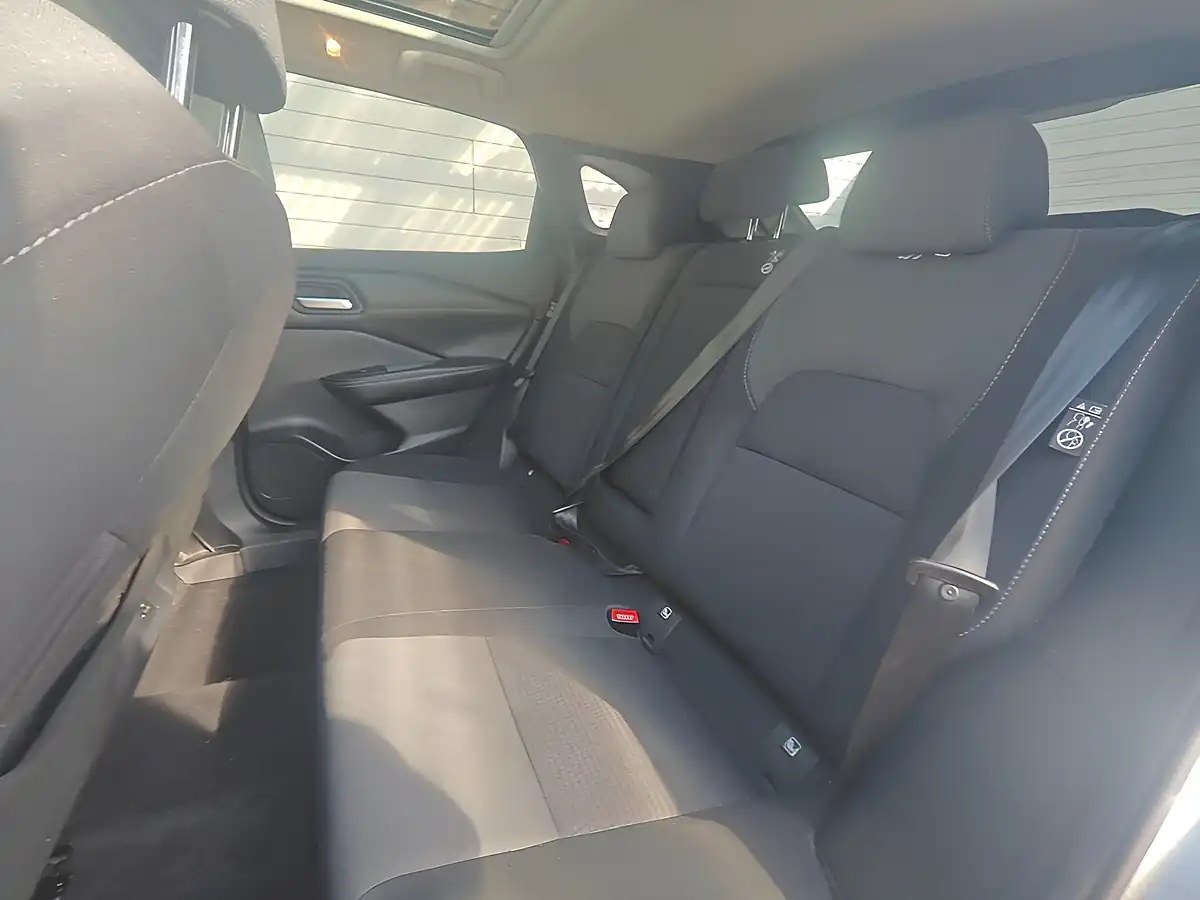 Used 2023 Nissan Qashqai N-Connecta Grey - Interior and Exterior details 15