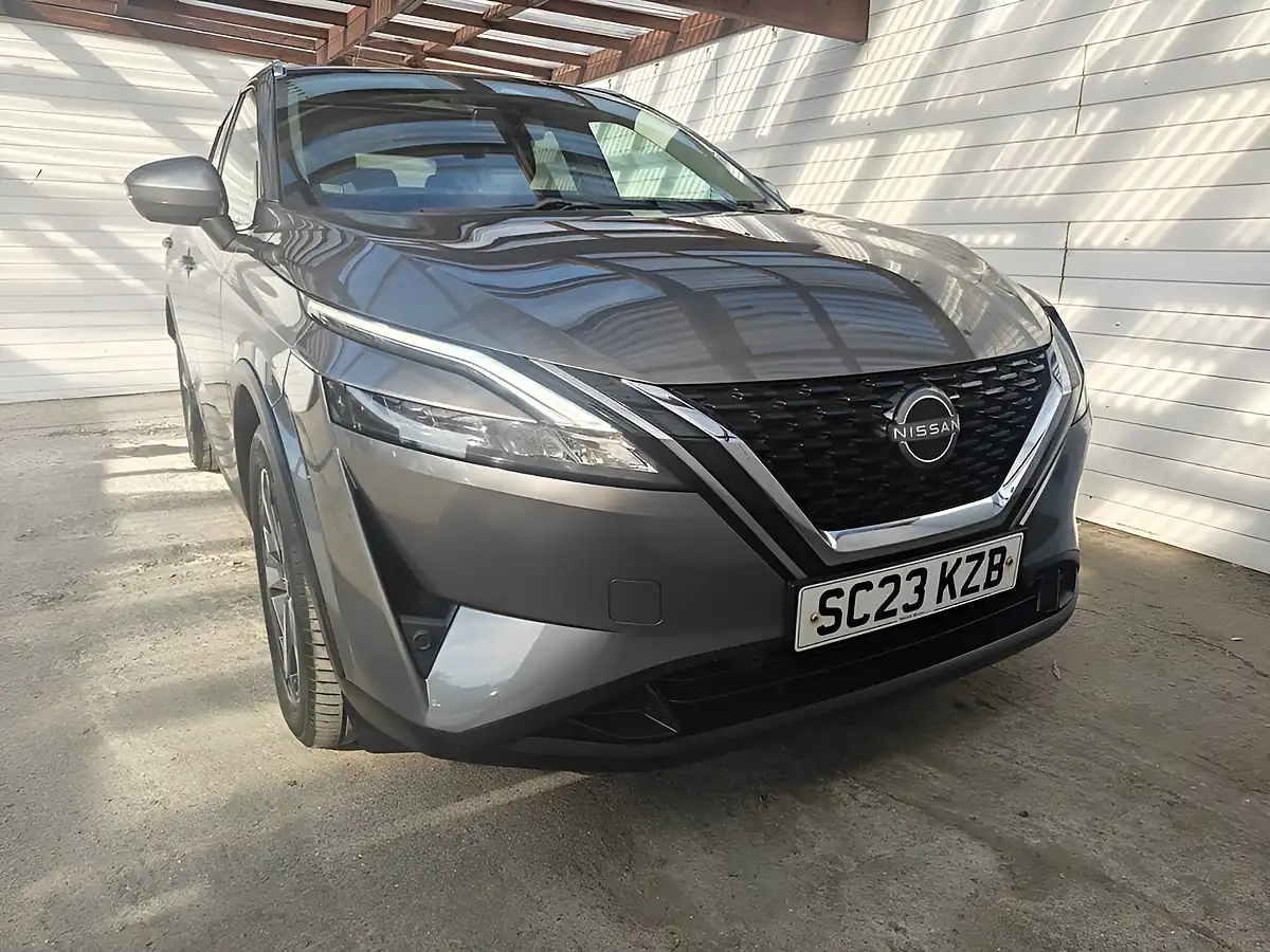 Used 2023 Nissan Qashqai N-Connecta Grey - Interior and Exterior details 6