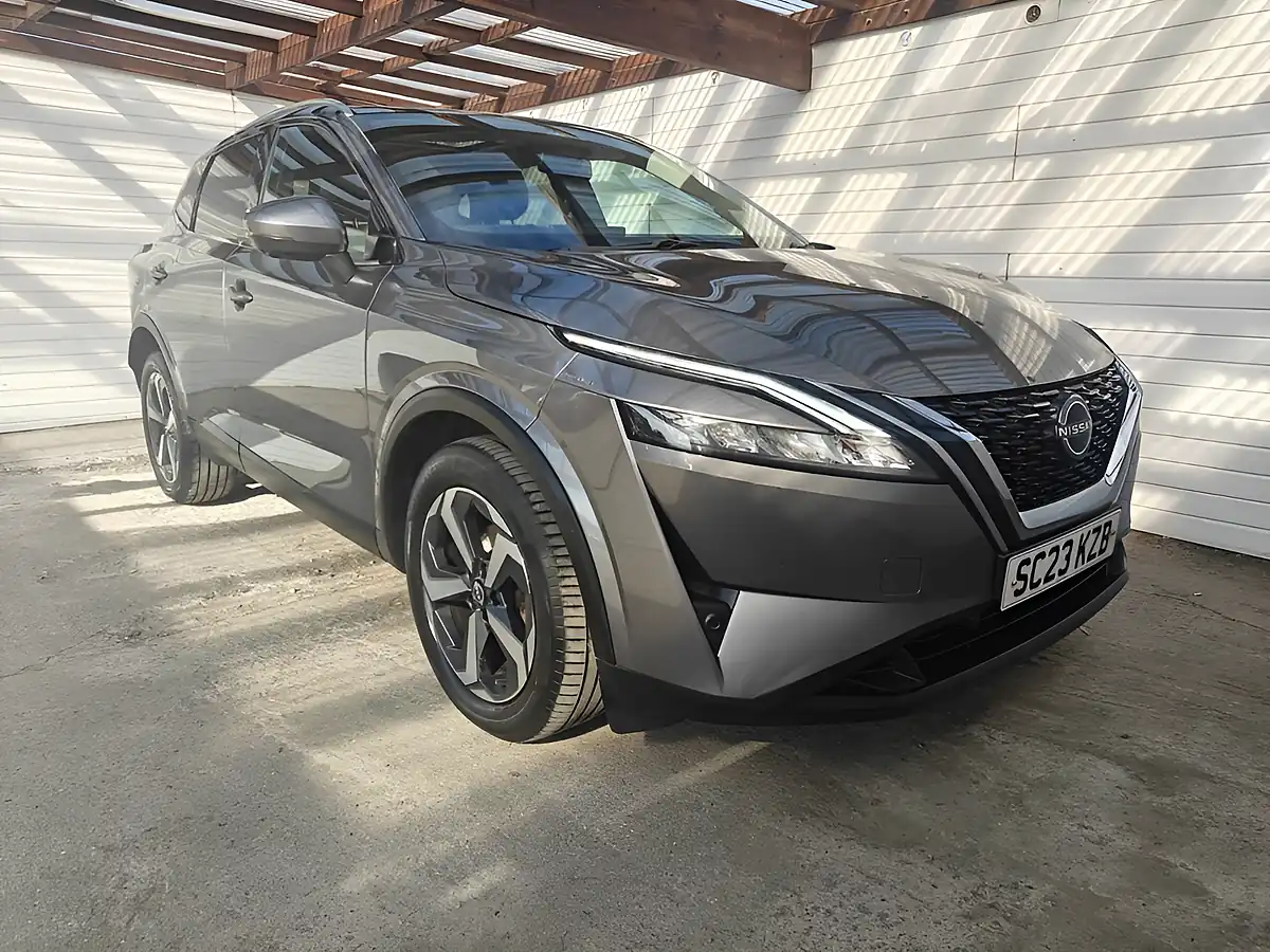 Used 2023 Nissan Qashqai N-Connecta Grey - Interior and Exterior details 7