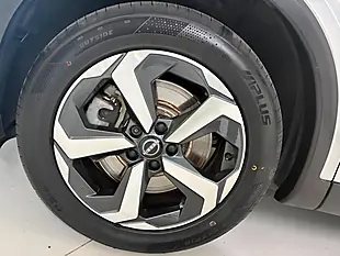 Used 2023 Nissan Qashqai N-Connecta Silver - Interior and Exterior details 11