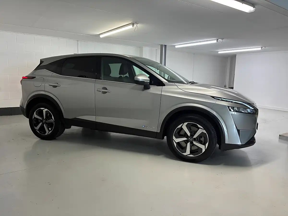 Used 2023 Nissan Qashqai N-Connecta Silver - Interior and Exterior details 3