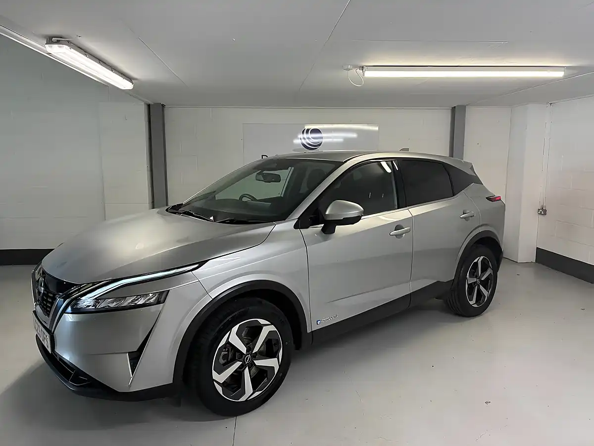 Used 2023 Nissan Qashqai N-Connecta Silver - Interior and Exterior details 6