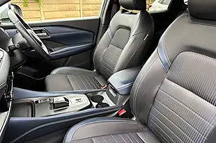Used 2023 Nissan Qashqai Tekna Blade Silver - Interior and Exterior details 11