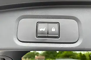 Used 2023 Nissan Qashqai Tekna Blade Silver - Interior and Exterior details 16