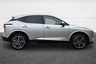 Used 2023 Nissan Qashqai Tekna Blade Silver - Interior and Exterior details 2