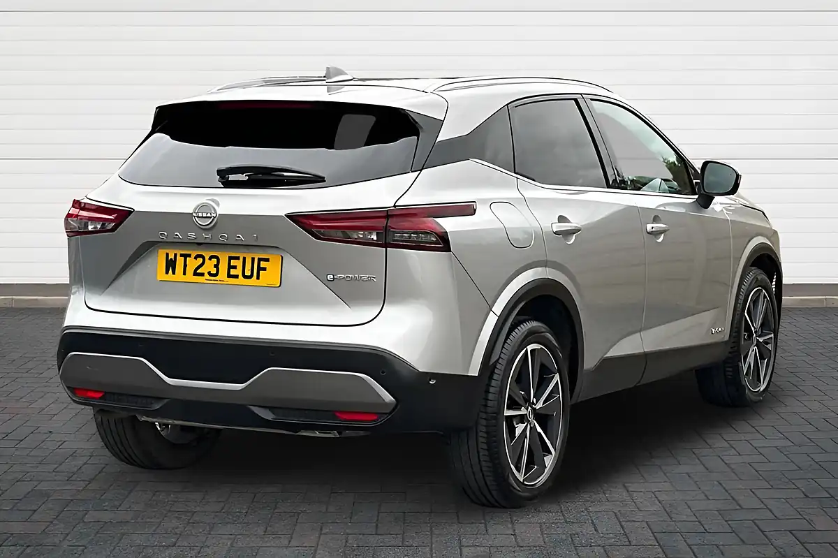 Used 2023 Nissan Qashqai Tekna Blade Silver - Interior and Exterior details 3