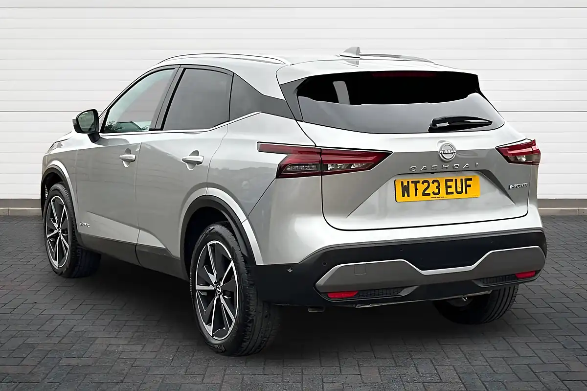 Used 2023 Nissan Qashqai Tekna Blade Silver - Interior and Exterior details 5