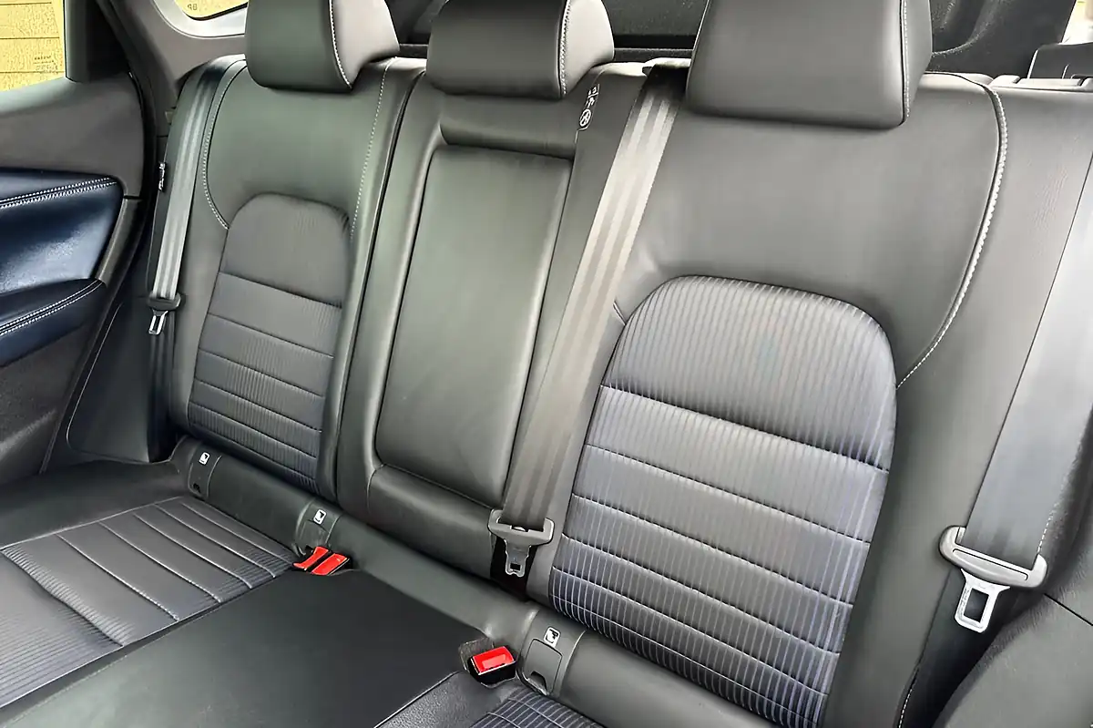 Used 2023 Nissan Qashqai Tekna Ceramic Grey - Interior and Exterior details 17