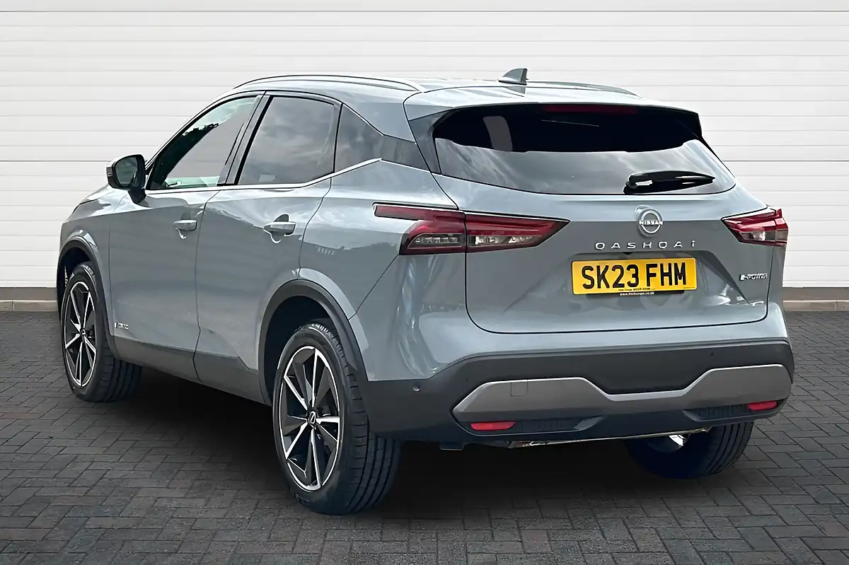 Used 2023 Nissan Qashqai Tekna Ceramic Grey - Interior and Exterior details 5