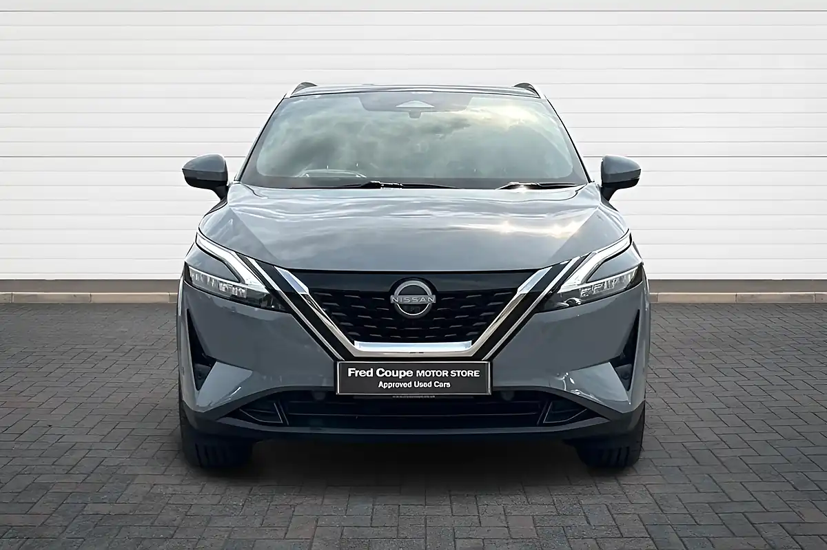 Used 2023 Nissan Qashqai Tekna Ceramic Grey - Interior and Exterior details 8