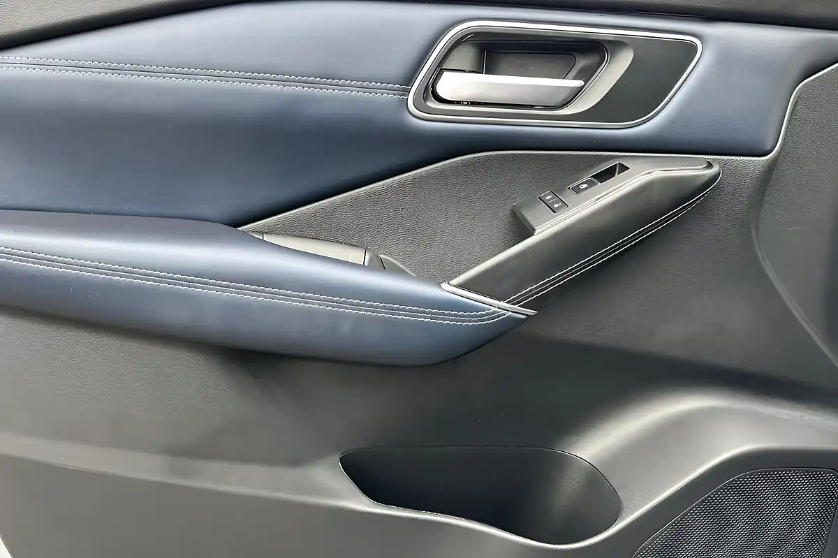 Used 2023 Nissan Qashqai Tekna Ceramic Grey - Interior and Exterior details 13