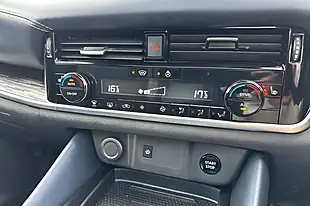 Used 2023 Nissan Qashqai Tekna Ceramic Grey - Interior and Exterior details 20
