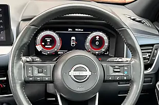 Used 2023 Nissan Qashqai Tekna Ceramic Grey - Interior and Exterior details 10