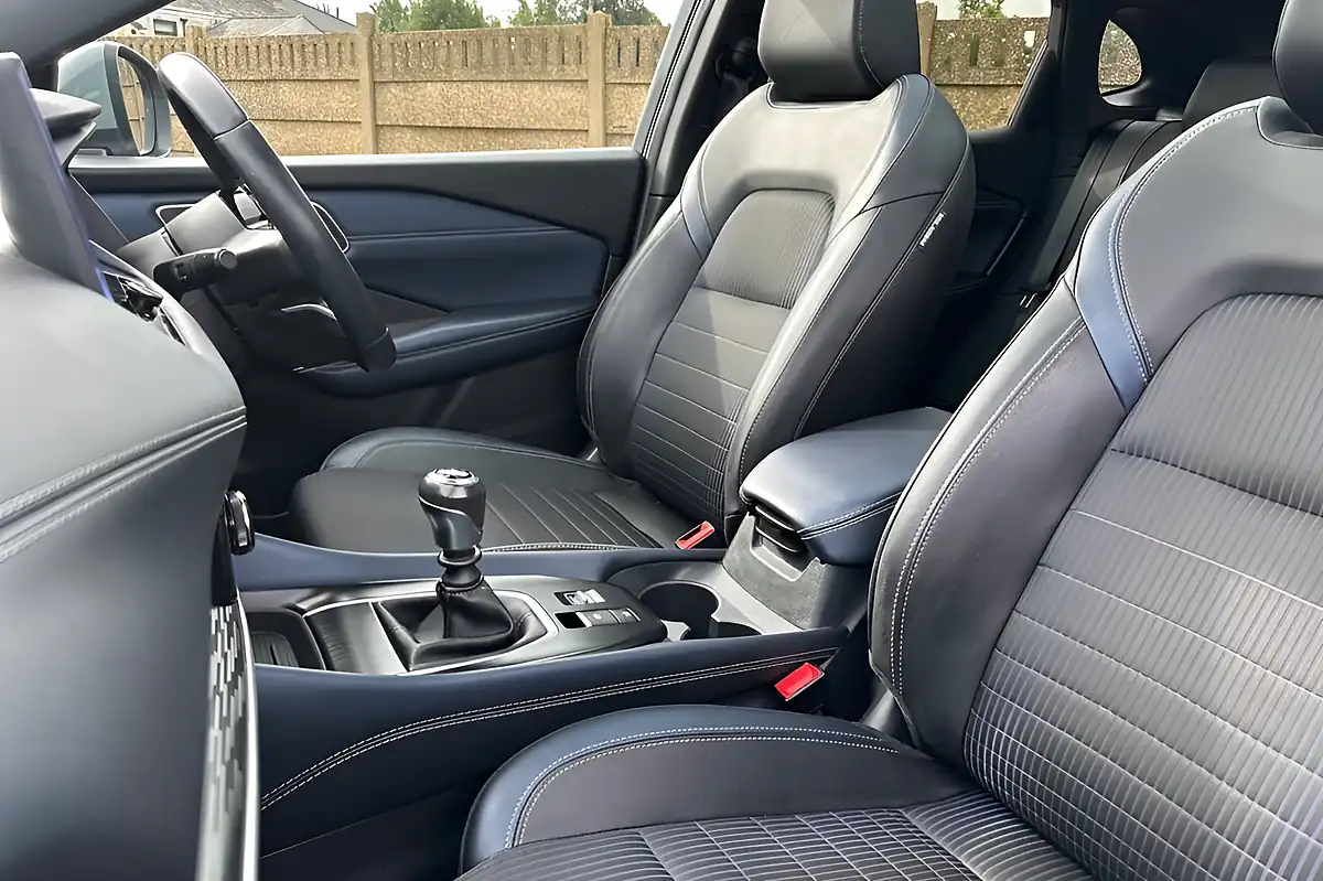 Used 2023 Nissan Qashqai Tekna Ceramic Grey - Interior and Exterior details 11