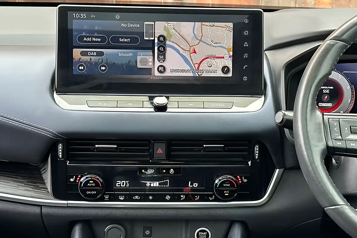 Used 2023 Nissan Qashqai Tekna Ceramic Grey - Interior and Exterior details 12